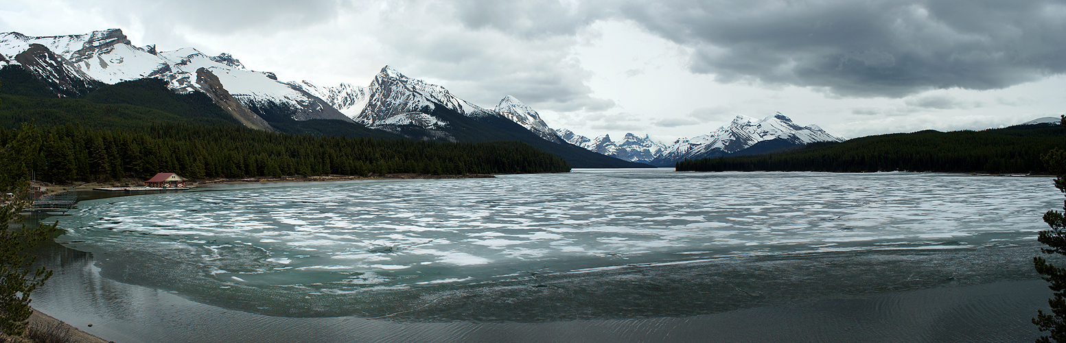 Photo panoramique du lac Maligne (Jasper)