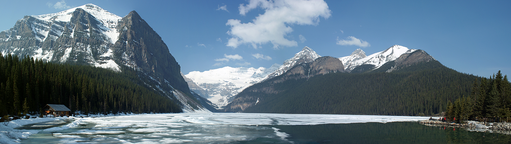 ROCHEUSES CANADIENNES - photo panoramique du lac Louise (Banff)