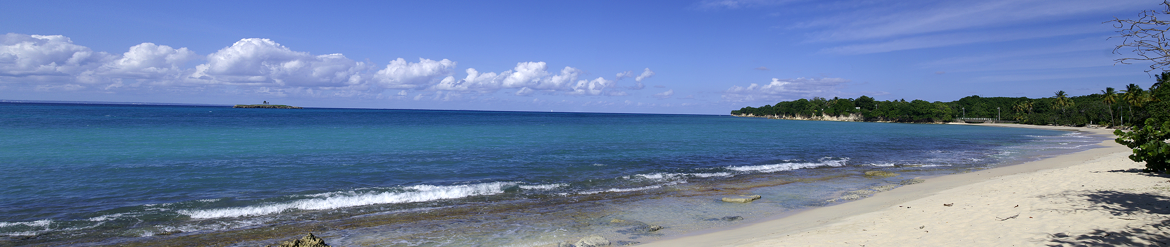 Photo panoramique de la plage de Vieux-Fort (Marie-Galante)