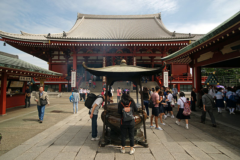 Tōkyō - Temple [q]Sensō-ji[q]