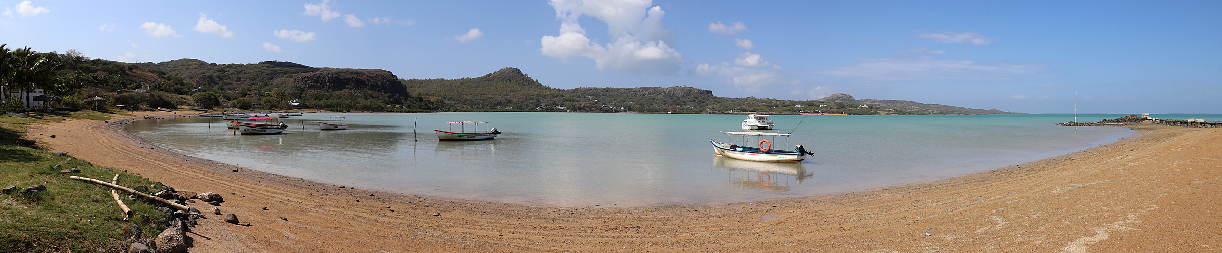 RODRIGUES & MAURICE - photo panoramique de la Baie du Nord depuis la Pointe du Diable (Rodrigues)