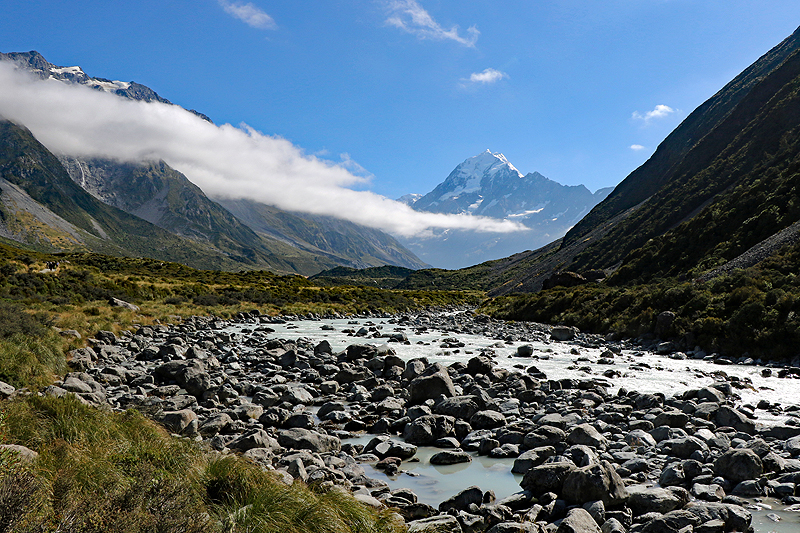 [q]Hooker Valley Track[q]