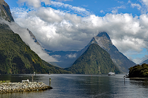 NOUVELLE-ZELANDE - [q]Milford Sound[q]