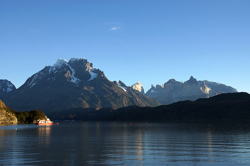 Croisière sur le [q]Lago Grey[q]