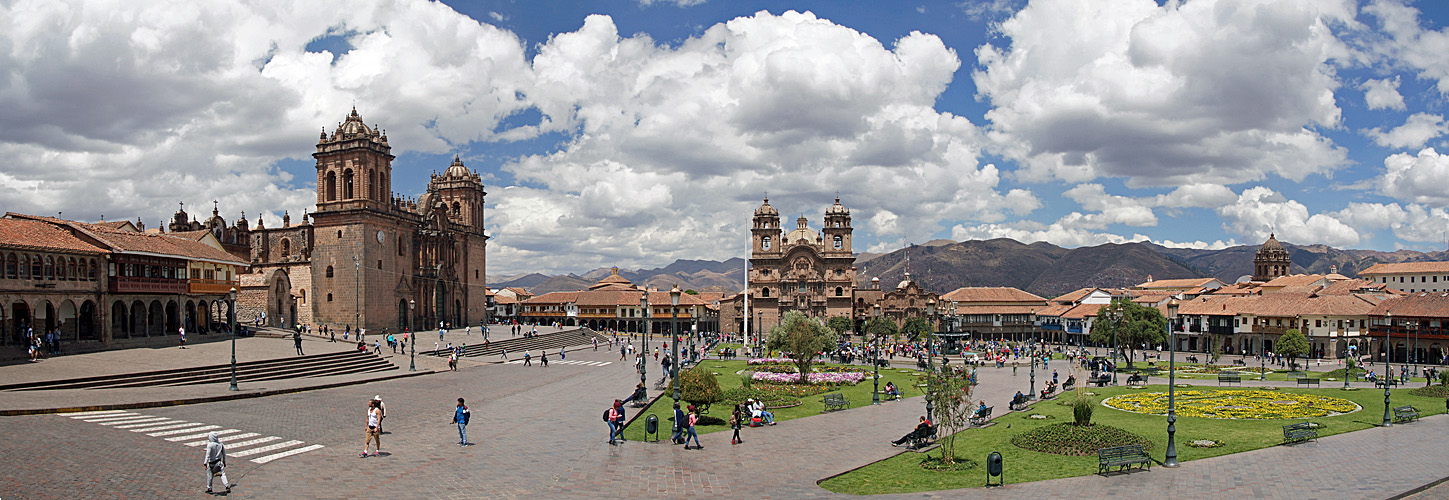 Photo panoramique de la [q]Plaza de Armas[q] de Cusco