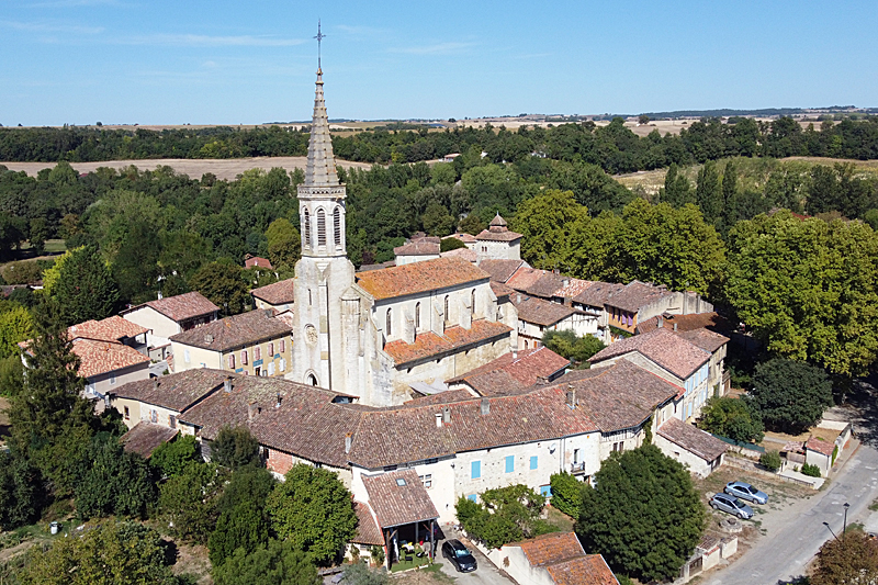 Photo du village de Sarrant