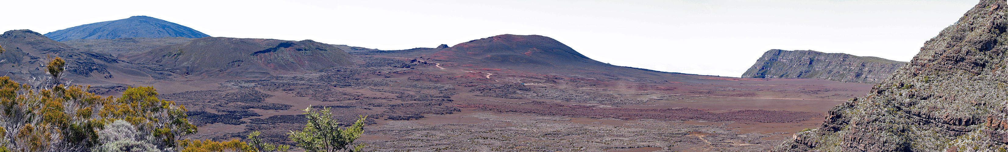 Photo panoramique de la Plaine des Sables depuis le GR 2