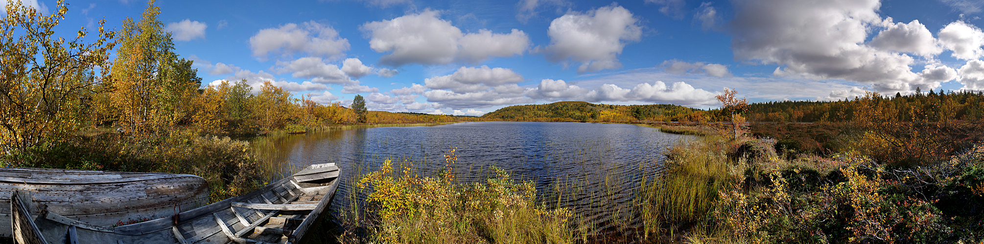 LAPONIE SUEDOISE - photo panoramique du lac Mukkaperänjärvi