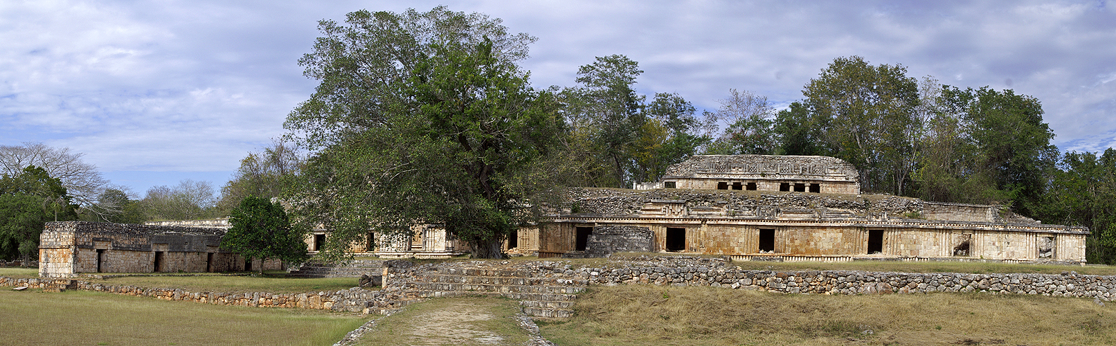 Photo panoramique du palais de Labna