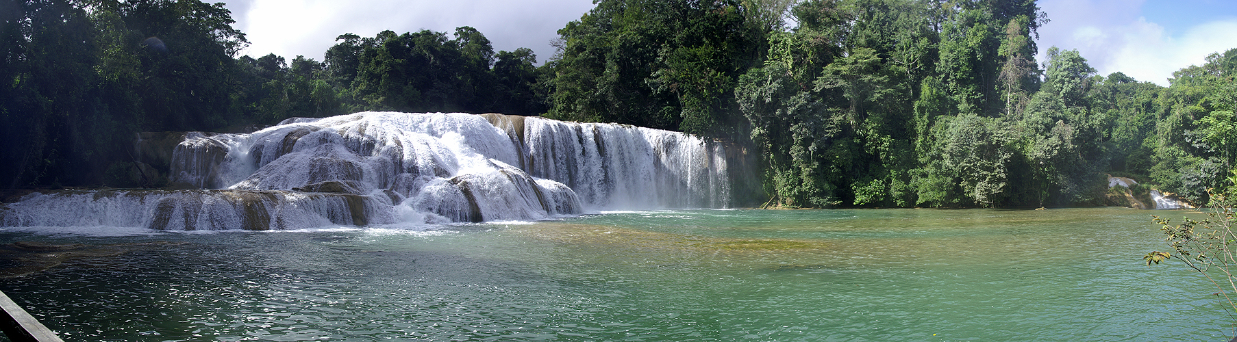 Photo panoramique des cascades dAgua Azul