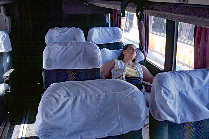 [15-mars-2001]
