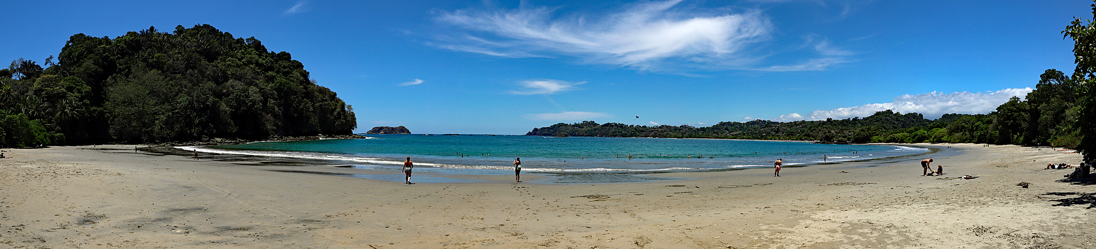 Photo panoramique de la plage Espadilla sud au P.N. [q]Manuel Antonio[q] [:;]