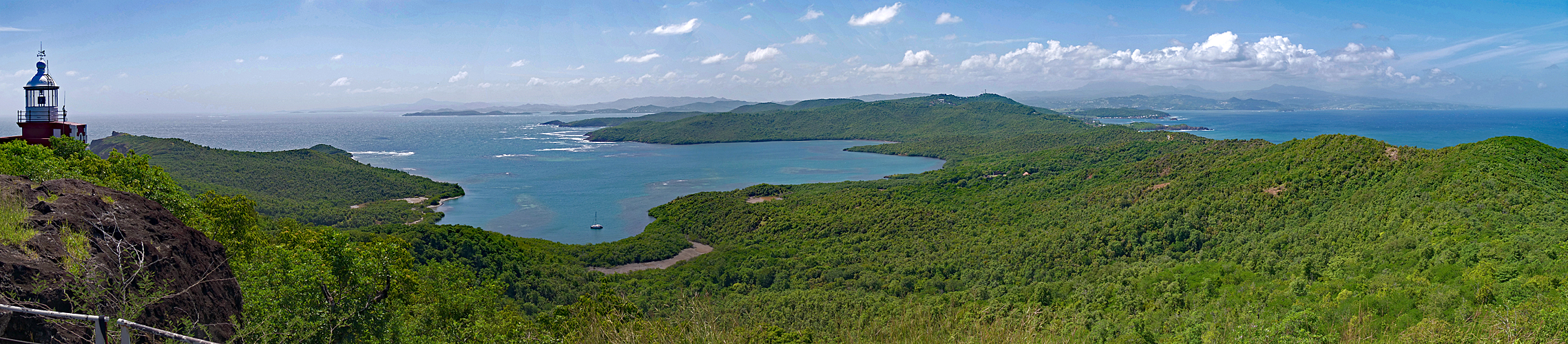 Photo panoramique de la presquîle de la Caravelle