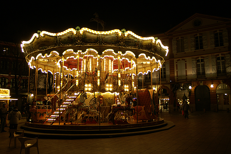 Toulouse de Nuit - Carrousel à la place St Georges
