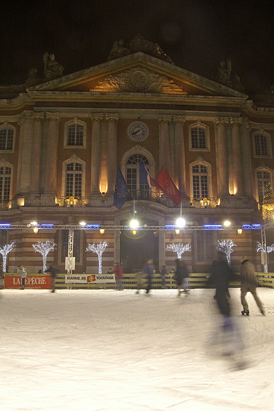 Toulouse de nuit - Patinoire place du Capitol