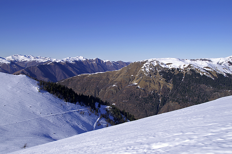 Luchon - En redescendant vers le col de Barèges[br](là nous avons randonnée en novembre 2007)