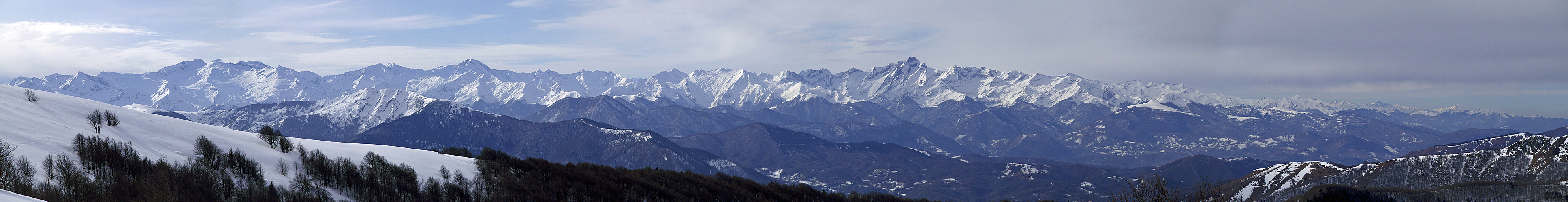 Tour Lafont - Vue sur la chaine Pyrénéenne