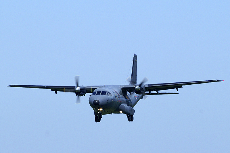 Air Expo - Casa C-295 à l atterrissage