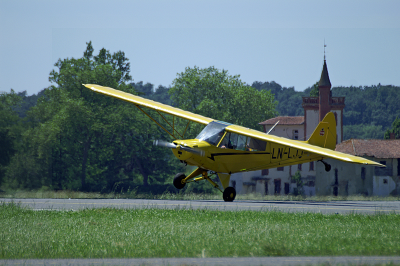 Air Expo - Piper Cub [q][i]Fou du manche à balai[/i][q]