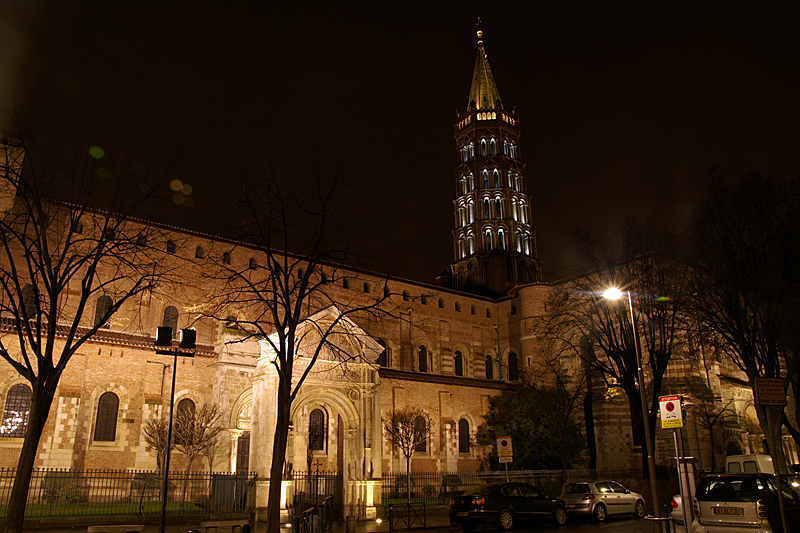 Toulouse de nuit - La basilique Saint-Sernin