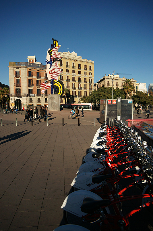 24h. à Barcelone - [q]Plaça d Antonio Lopez[q]