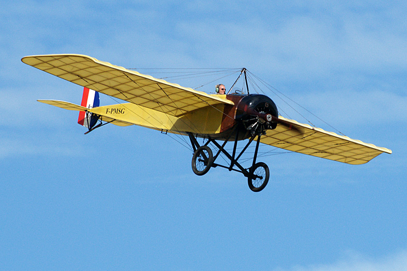 N avions à Francazal - Maurane Saulnier G (réplique)