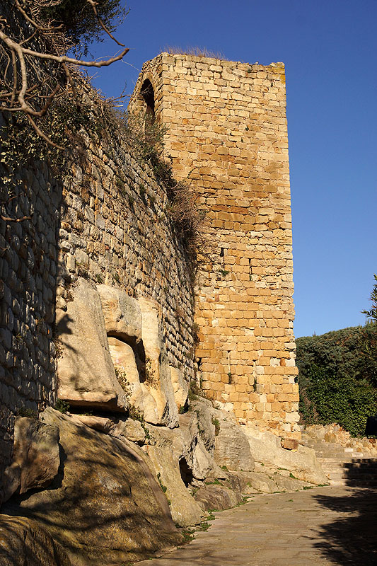 Catalogne - Les remparts de Pals