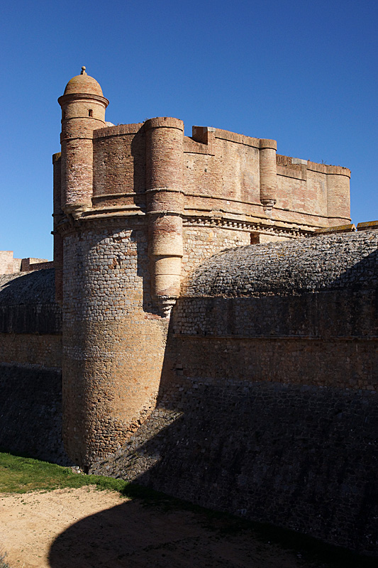 Salses & Peyrepertuse - Le fort de Salses