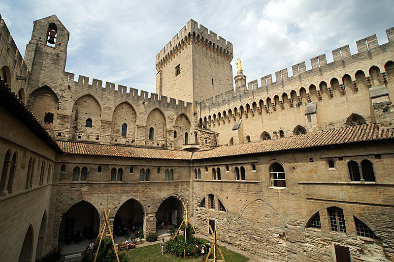 Pont du Gard - Le Palais des Papes - Avignon
