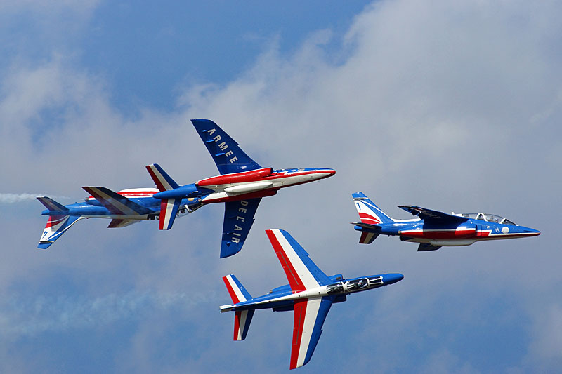 N avions à Francazal - Démonstration de la patrouille de France[br](Alpha Jet)