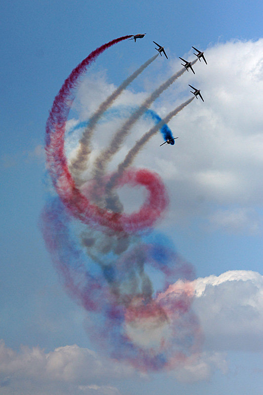 N avions à Francazal - Démonstration de la patrouille de France[br](Alpha Jet)