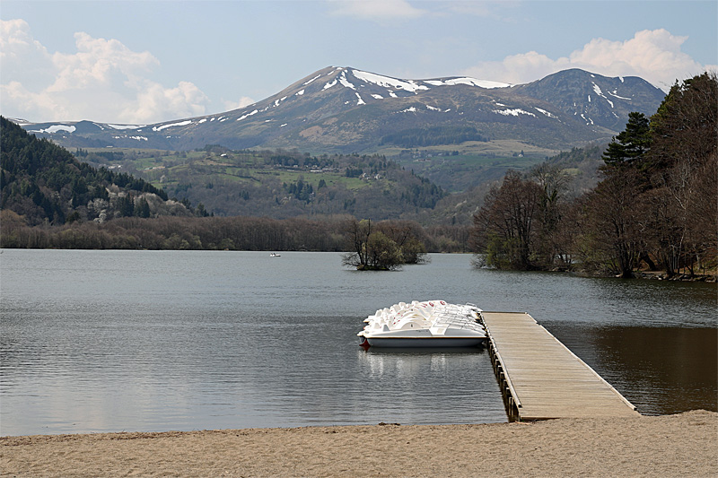Au pied du Sancy - Le lac de Chambon sur Lac