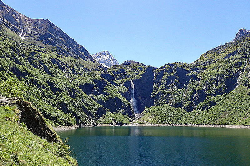 Le lac d Oô - Le lac d Oô côté cascade