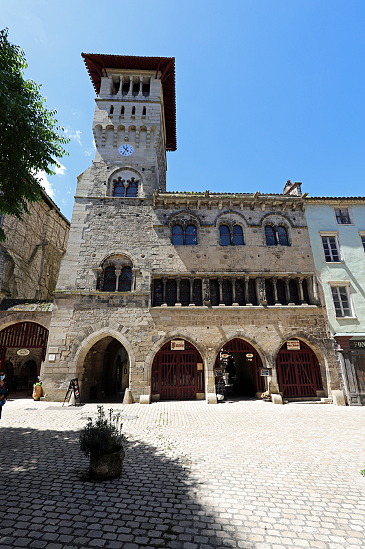 Au fil du Tarn et de l Aveyron... - L ancien hôtel de ville de Saint-Antonin-Noble-Val