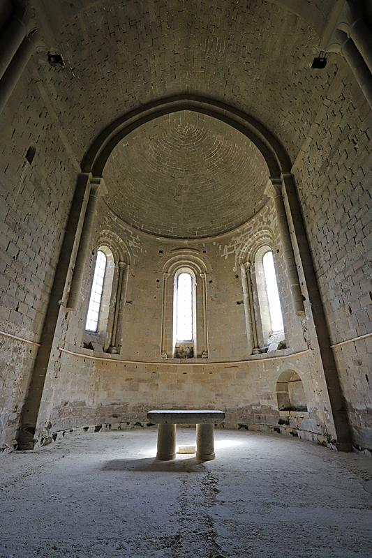 Abbaye de Flaran - L église romane (intérieur)