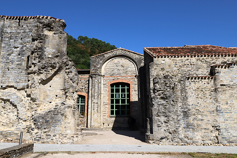 Randonnée à Burlats - L étrange mairie de Burlats