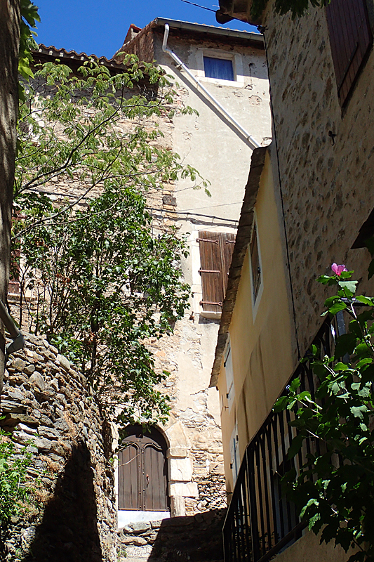 Olargues - Le village d Orlargues