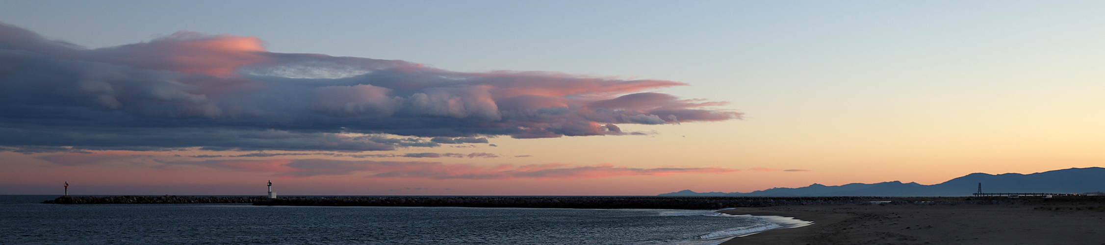 Méditerranée ! - Coucher de soleil sur Port Leucate et les la chaine Pyrénéenne