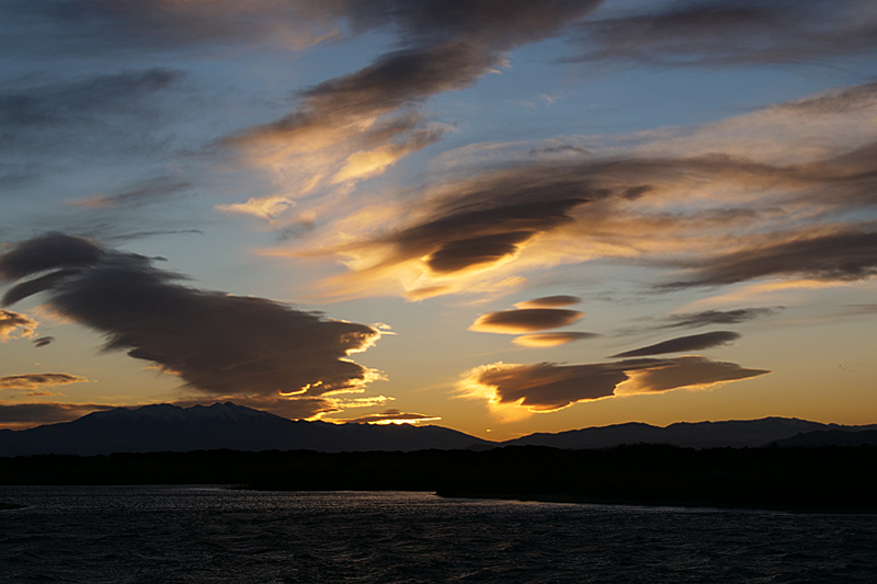 Méditerranée ! - Coucher de soleil sur le Canigou