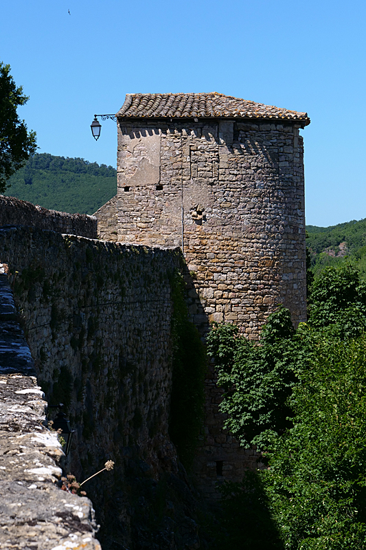 Tour en Tarn ! - [b]Puycelsi :[/b] la porte de l’Irissou