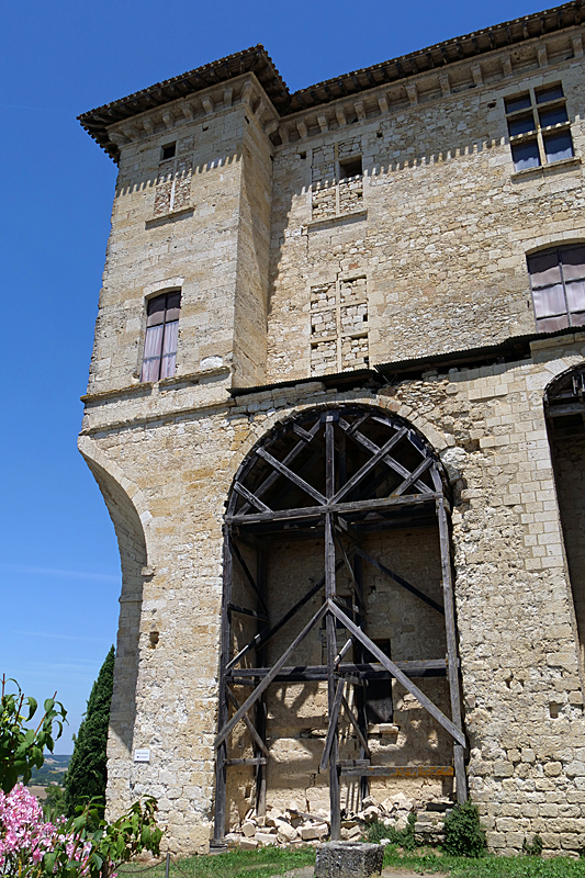 Tour en Gers ! - [b]Lavardens :[/b] le château