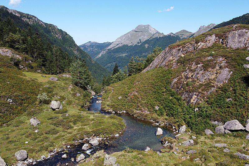 Le Garbettou - Le Garbet et le Mont Béas