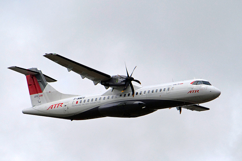 N avions à Francazal - (J1) ATR 72-600