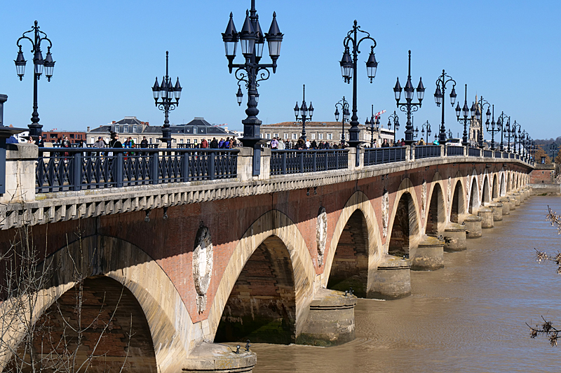 Bordeaux - Le Pont de Pierre