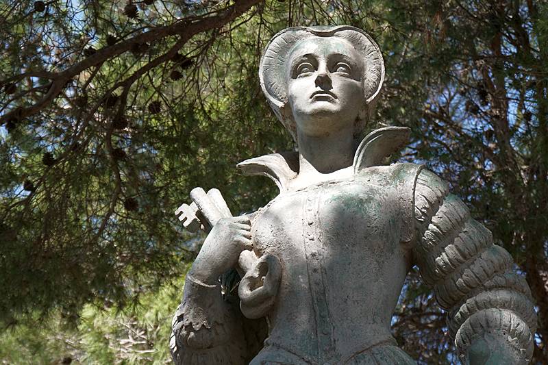Château de Leucate - Statue de Françoise de Cezelly au château de Leucate