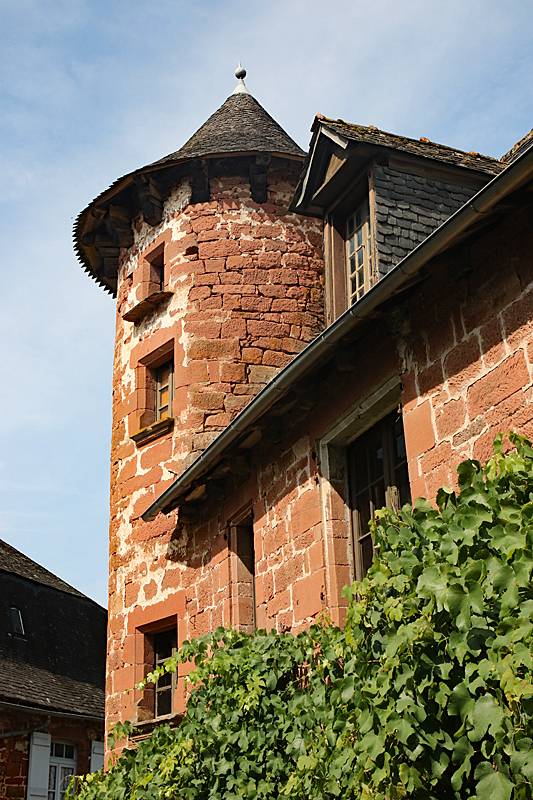 De rouge à blanc ! - Collonges-la-Rouge - la maison de la Ramade de Friac