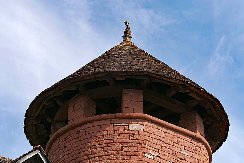 De rouge à blanc ! - Collonges-la-Rouge - la maison de la Ramade de Friac