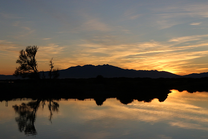 Couchers de soleil - Coucher de soleil sur l étang de Leucate et le Canigou