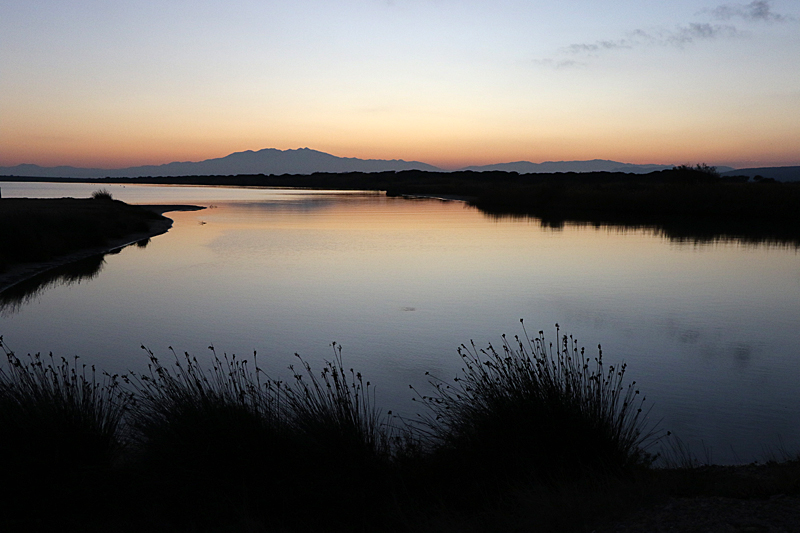 Couchers de soleil - Coucher de soleil sur l étang de Leucate et le Canigou