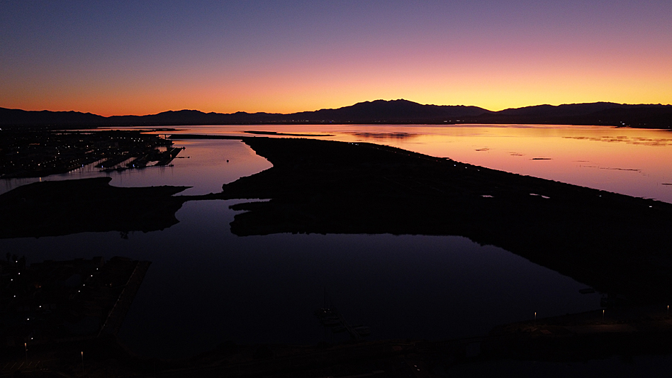 Couchers de soleil - Coucher de soleil sur l étang de Leucate et le Canigou